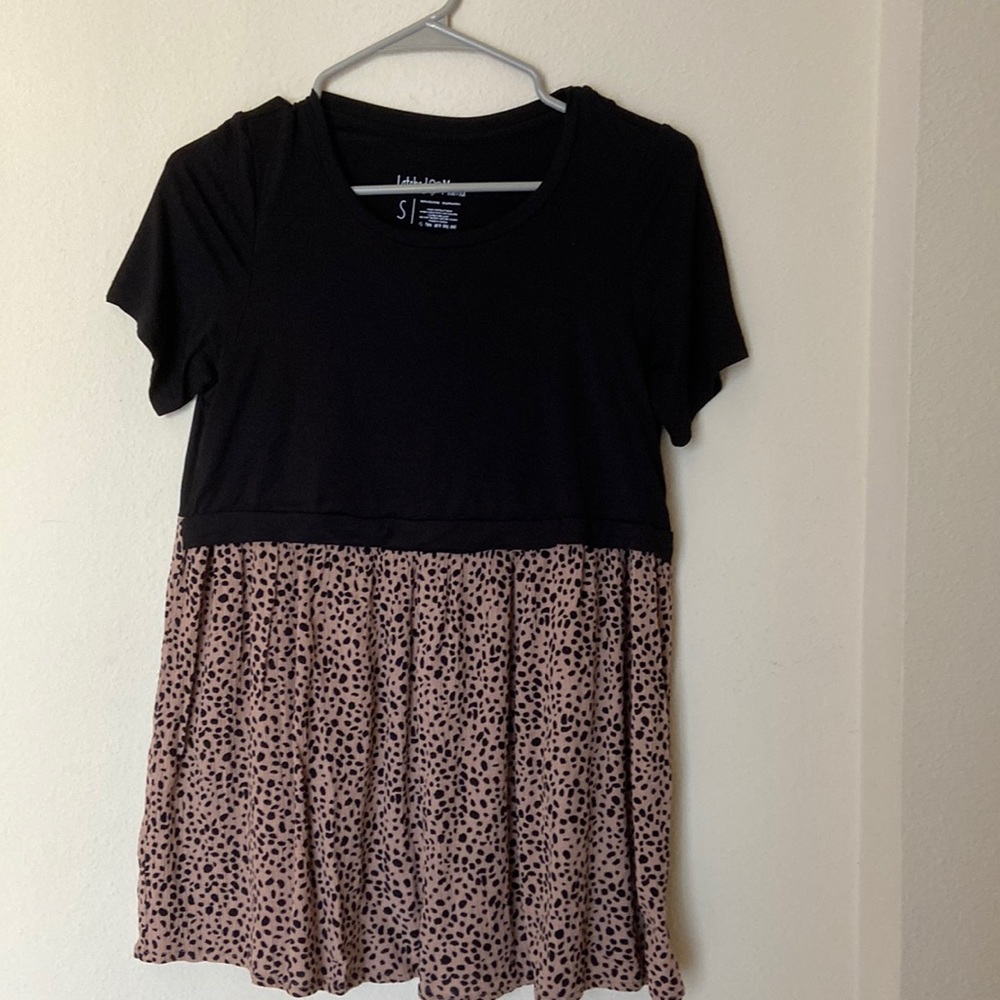 EUC Latched mama babydoll nursing top (small)